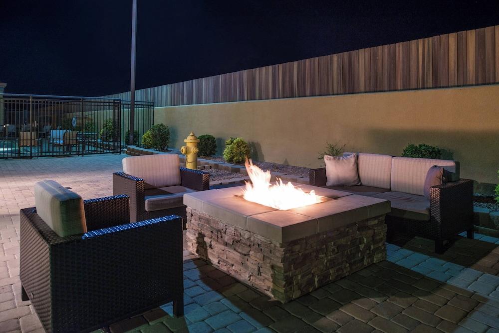 Courtyard Marriott Victorville photo 39