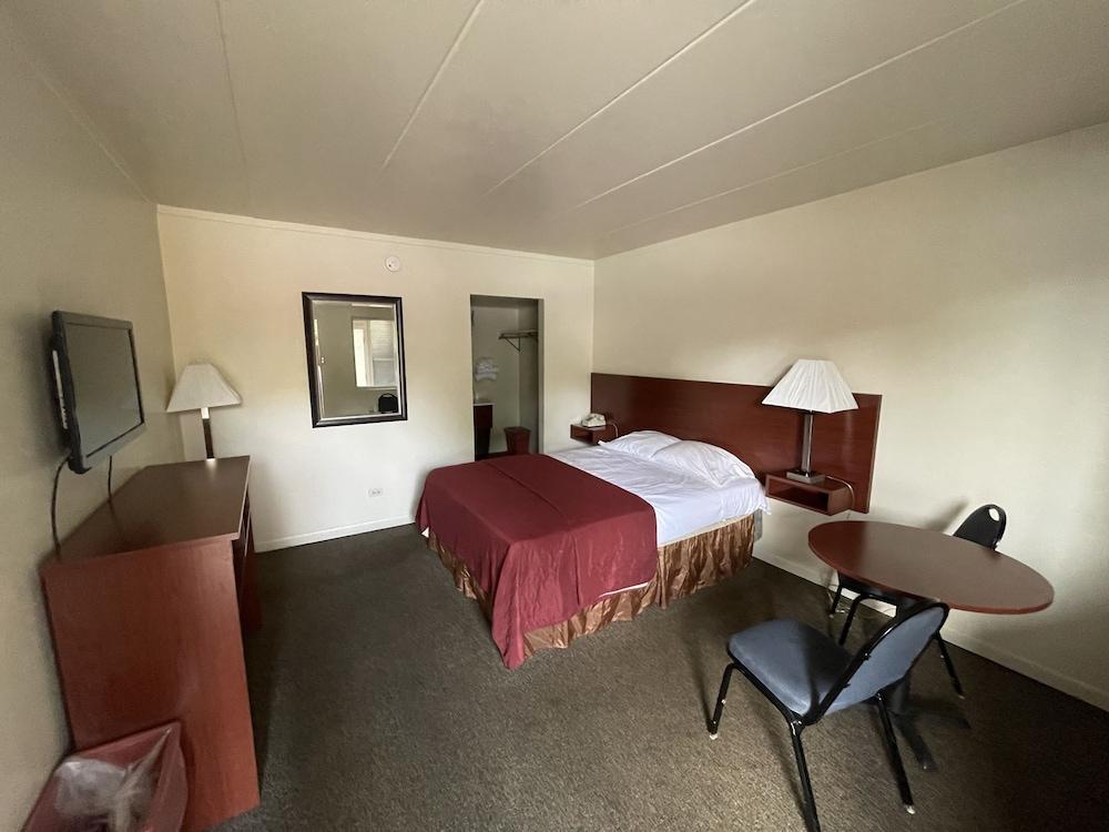 VIBE INN - WHIRLPOOL SUITES photo 6