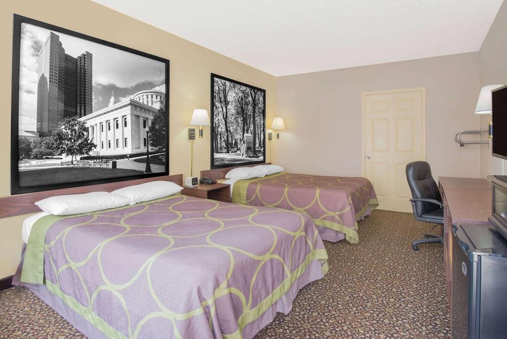 Super 8 by Wyndham Ashland photo 10