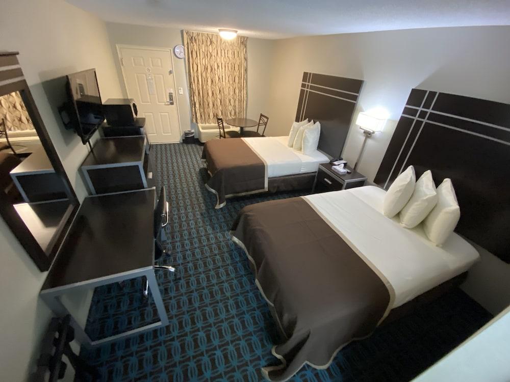 Deluxe Inn Fayetteville - I-95 Exit 49 photo 44
