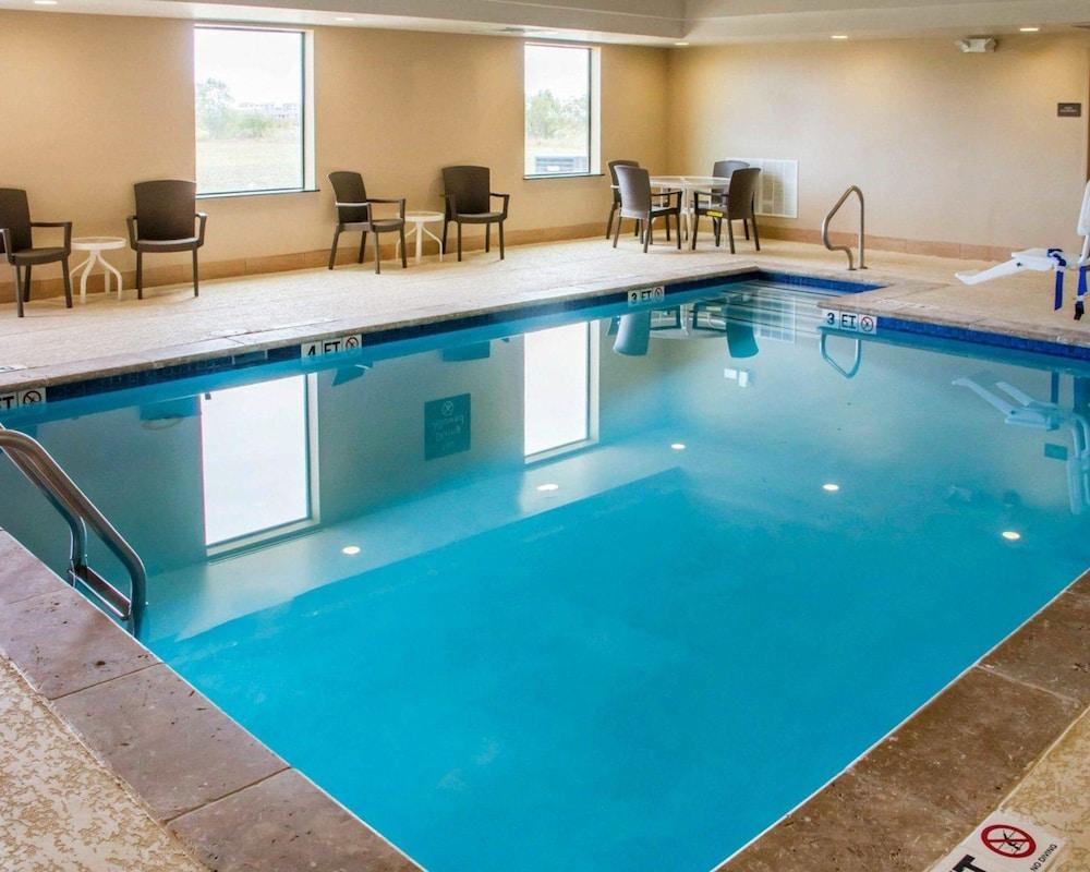 Comfort Inn & Suites San Marcos near Outlet Mall photo 20