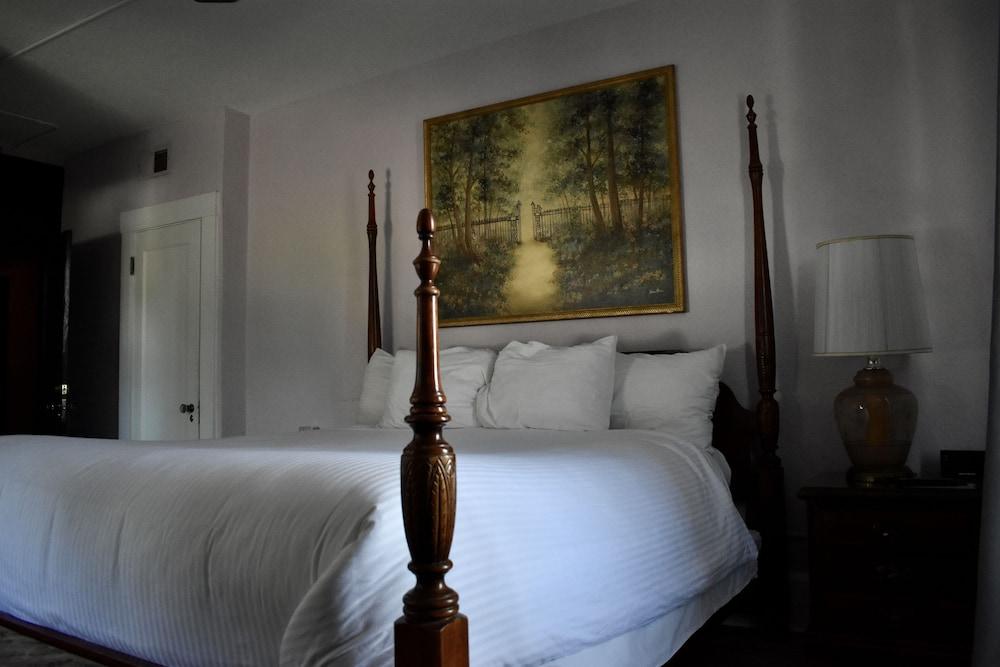 The DeLand Hotel photo 71