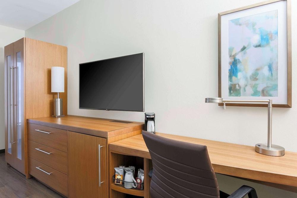 Hyatt Place Waco photo 25