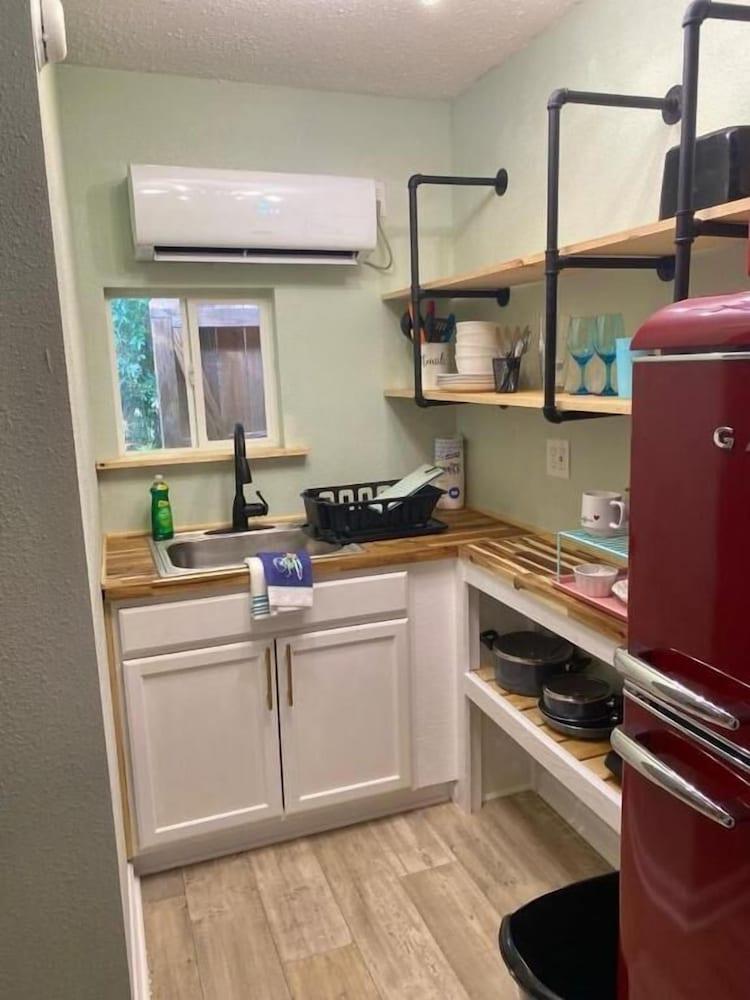The Panacea Motel photo 34