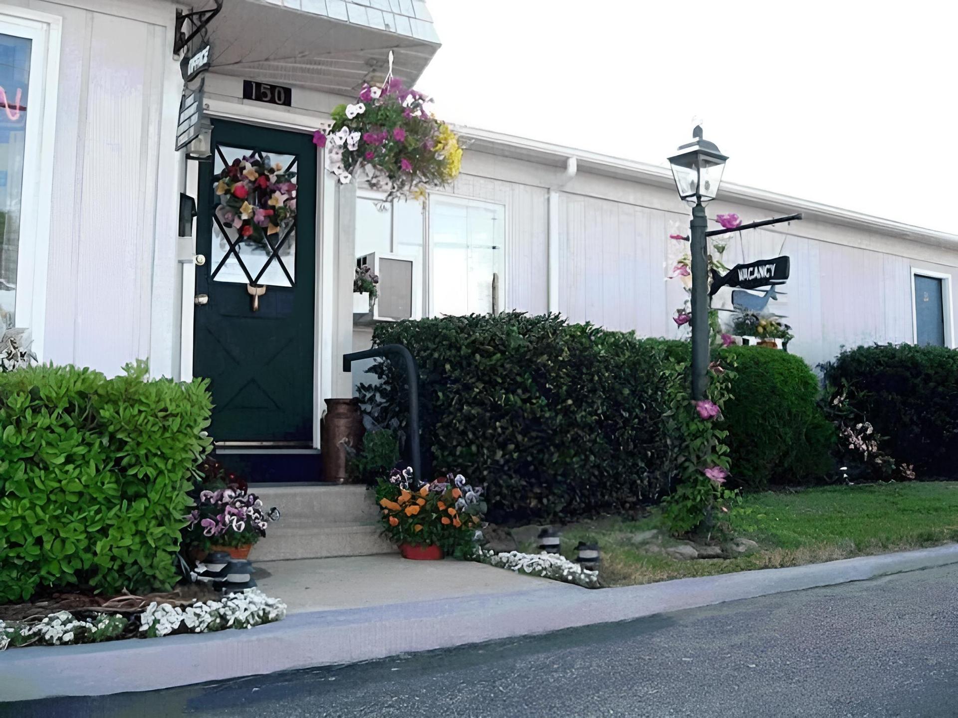 Sea Whale Motel photo 18