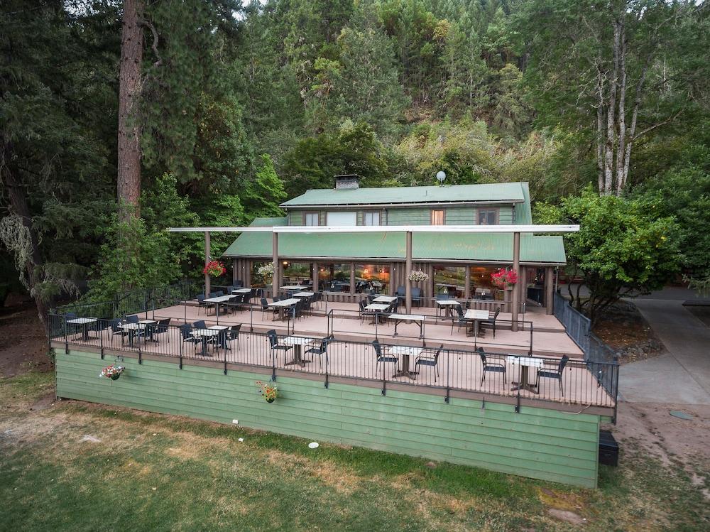 Morrison's Rogue River Lodge photo 40