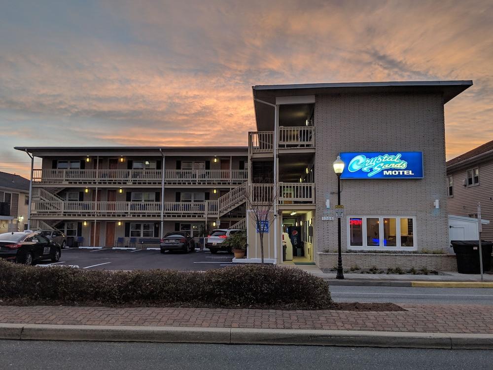 Crystal Sands Motel photo 1