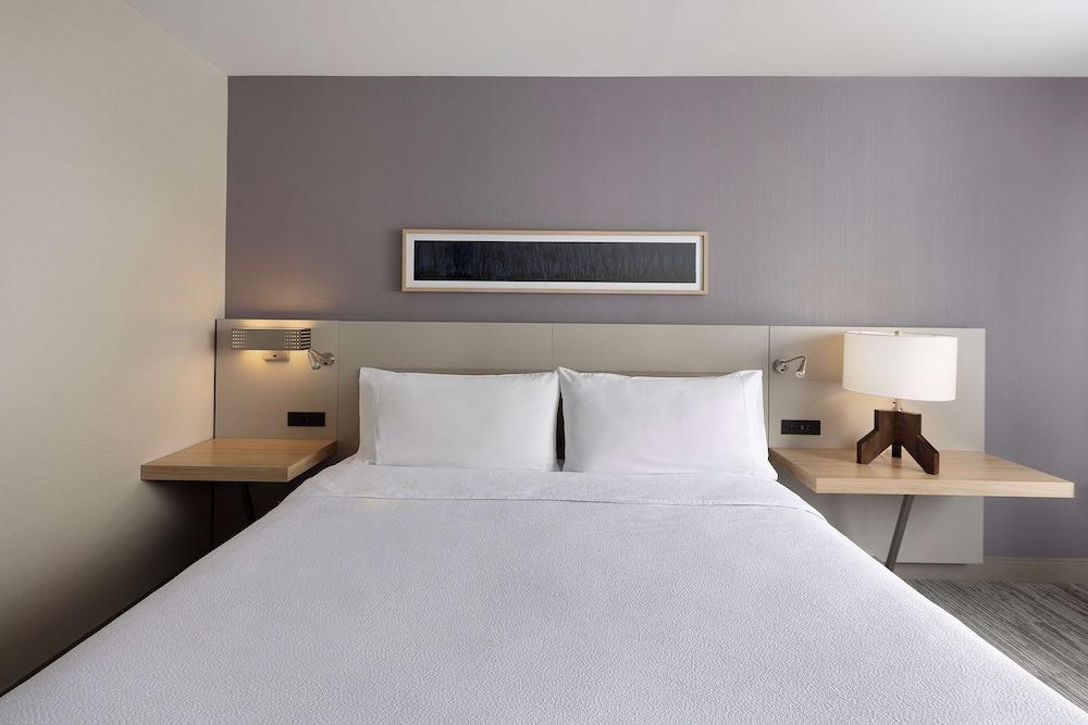 Hilton Garden Inn Queens/JFK Airport photo 30