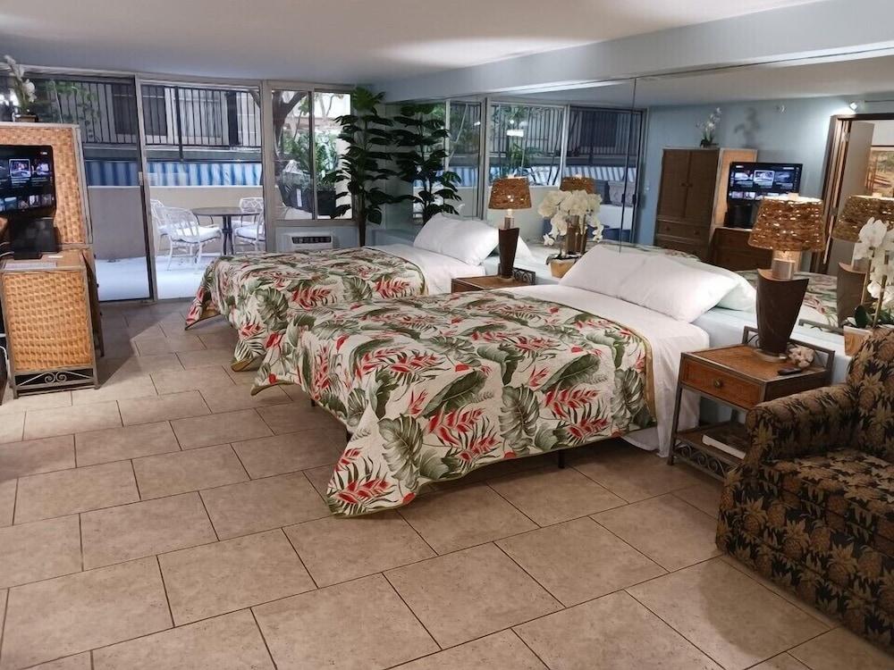 Diamond Head Beach Hotel photo 41