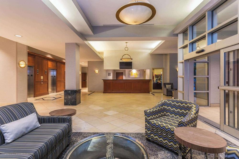 Wyndham Garden Buffalo Downtown photo 31