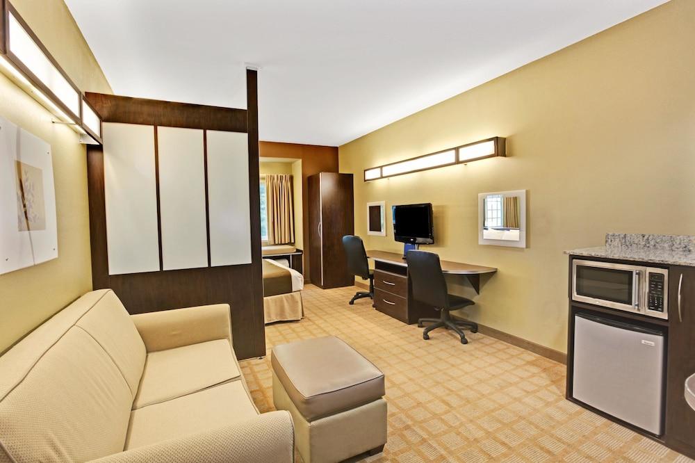 Microtel Inn & Suites by Wyndham Bryson City photo 6
