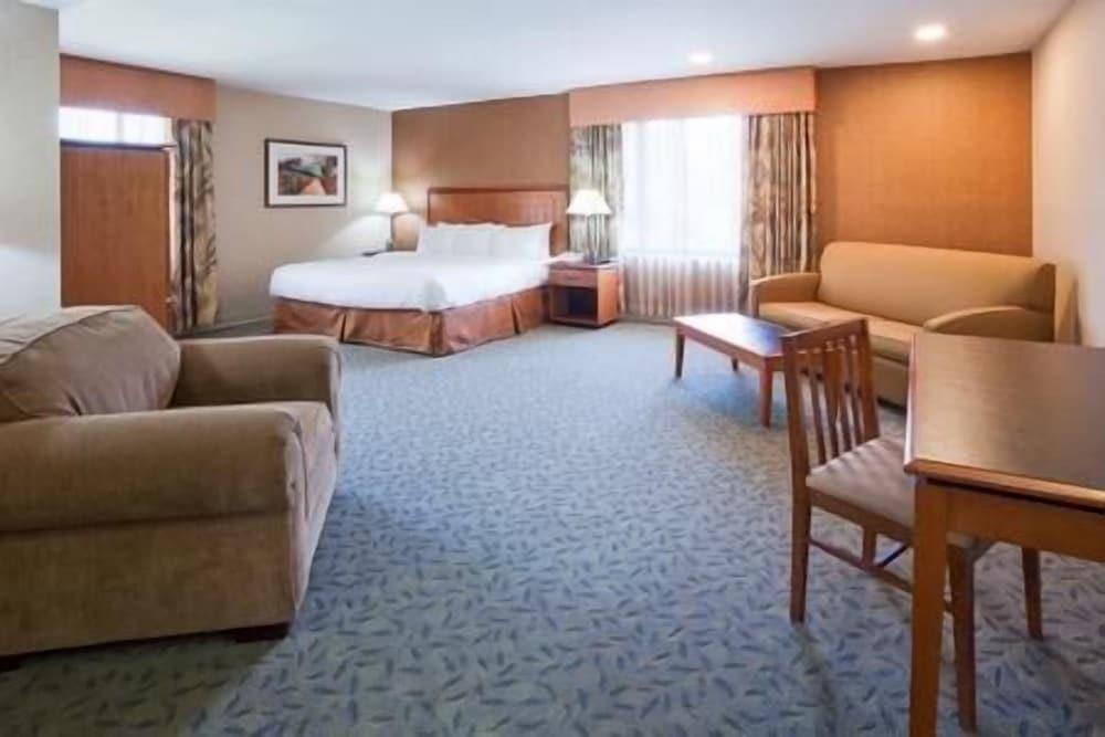 Hampton Inn Glendale Milwaukee, WI photo 6