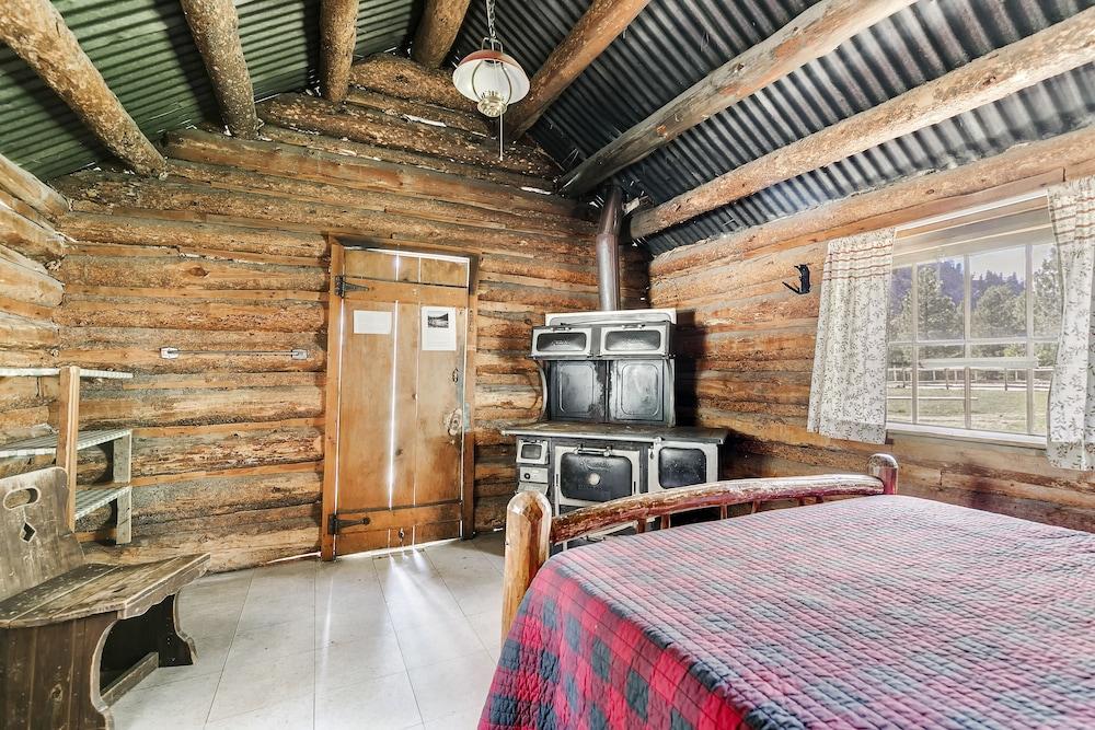 Sawtooth Lodge photo 18