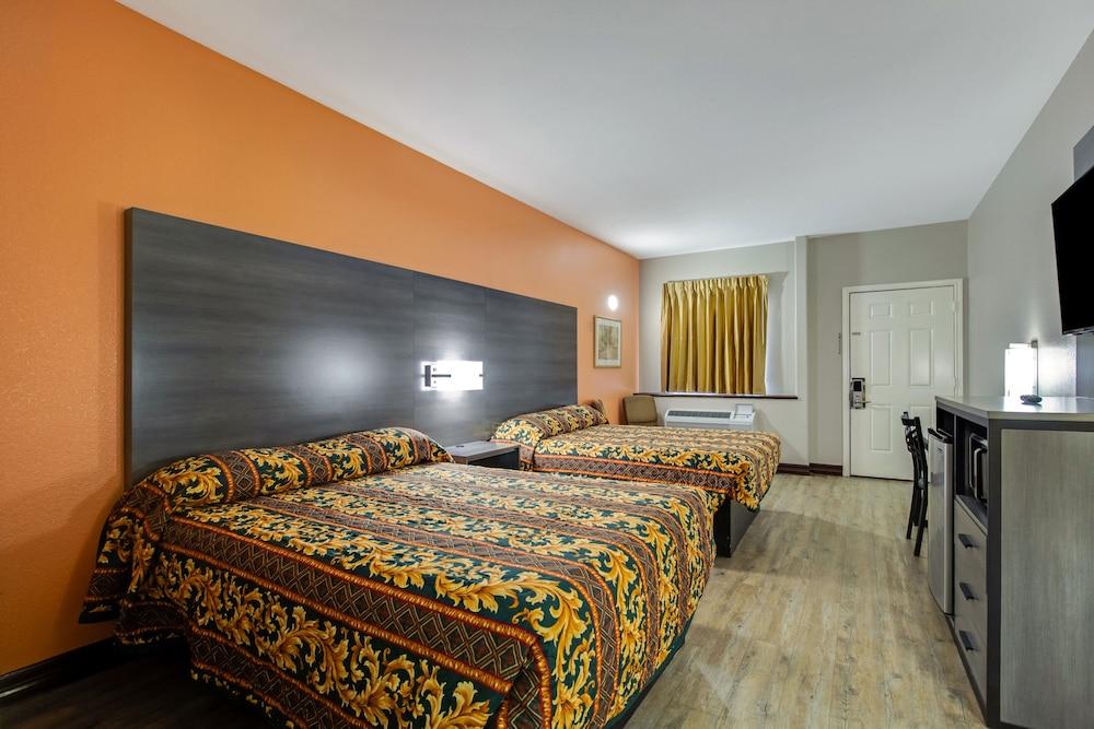 Executive Inn & Suites photo 6