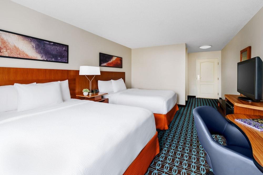 Fairfield Inn & Suites Houston The Woodlands photo 22