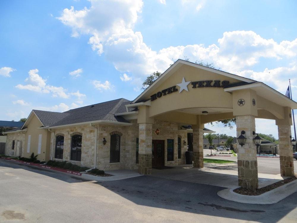 Hotel Texas photo 52