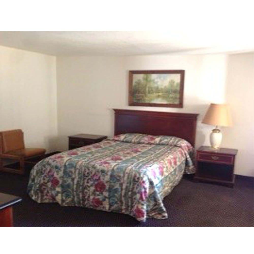 Cambridge Inn Motor Lodge photo 2