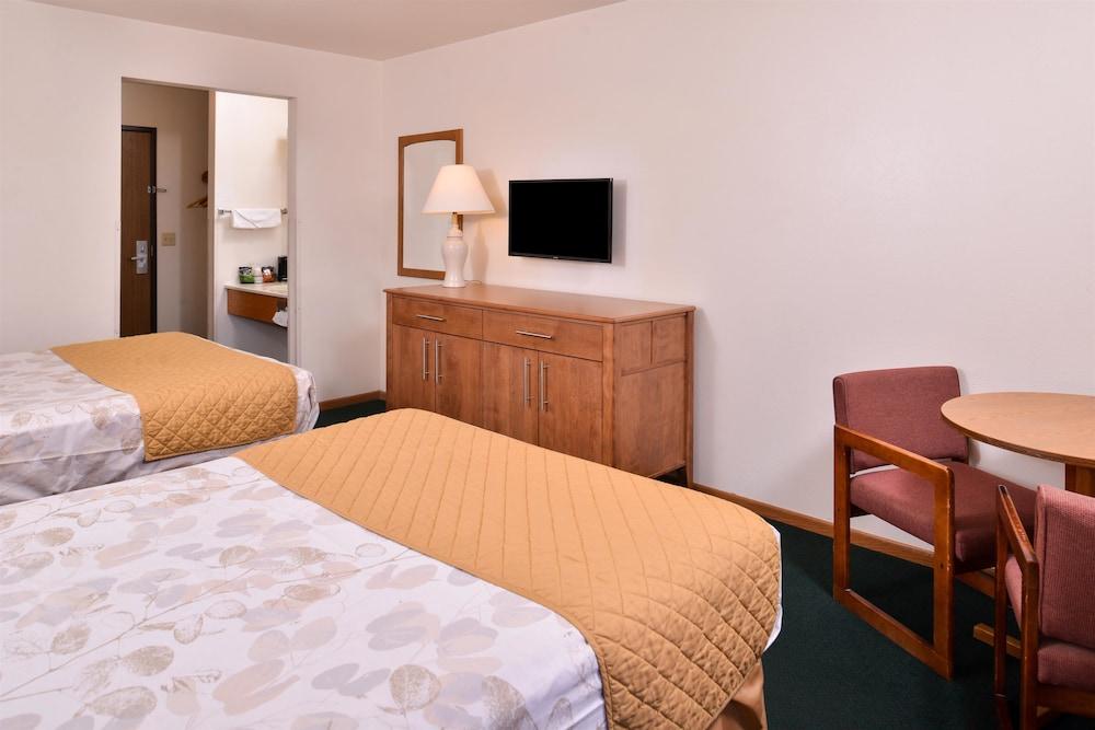 Americas Best Value Inn Missouri Valley photo 7