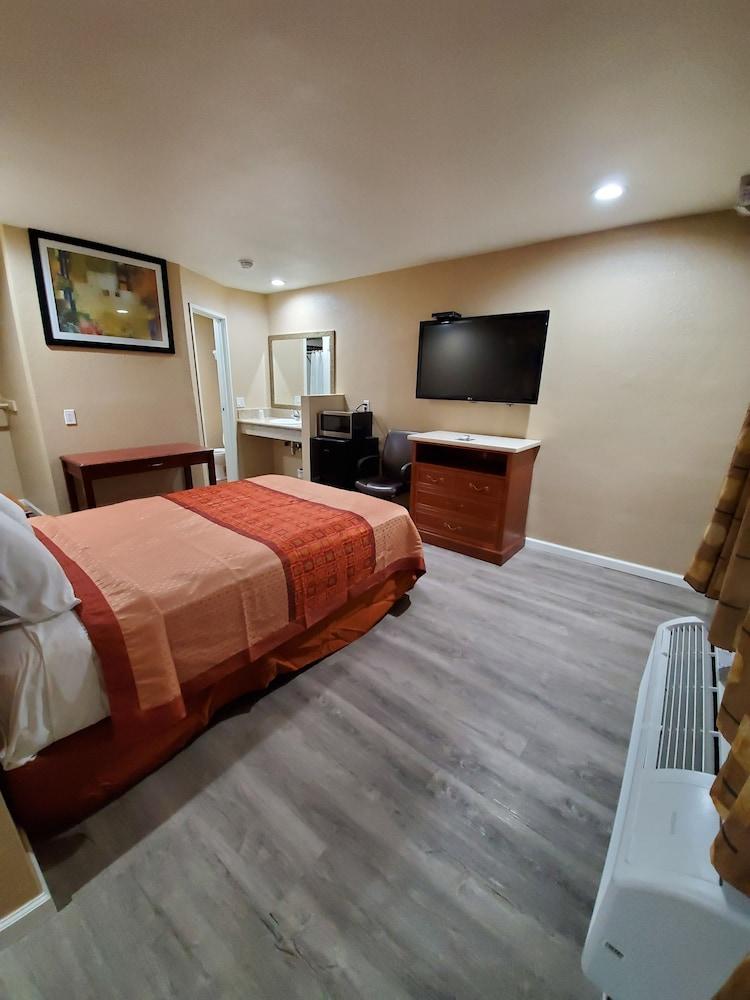 Budget Inn Motel photo 2