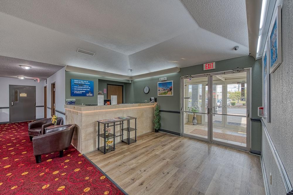 American Inn and Suites Dundee photo 20