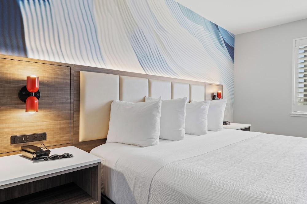 Hotel Skye SFO photo 10