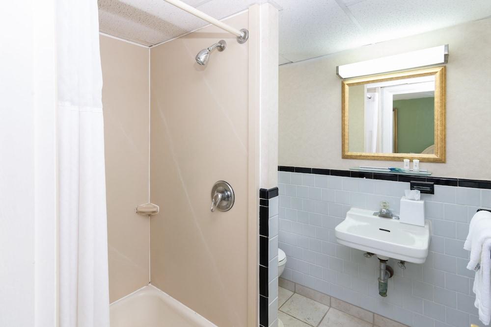Ocean Park Inn photo 23