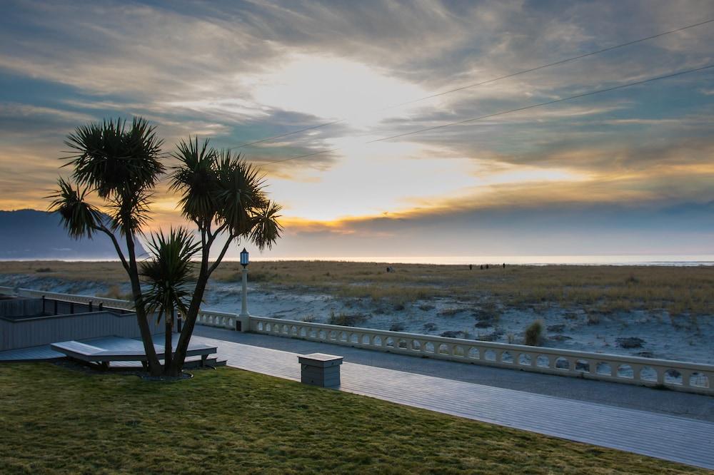 Inn of the Four Winds Oceanfront Seaside photo 6