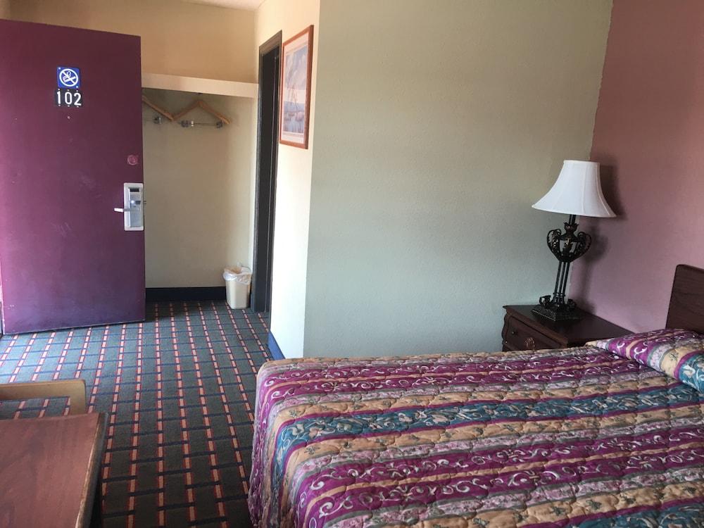 Best Value Inn Motel Sandusky photo 66