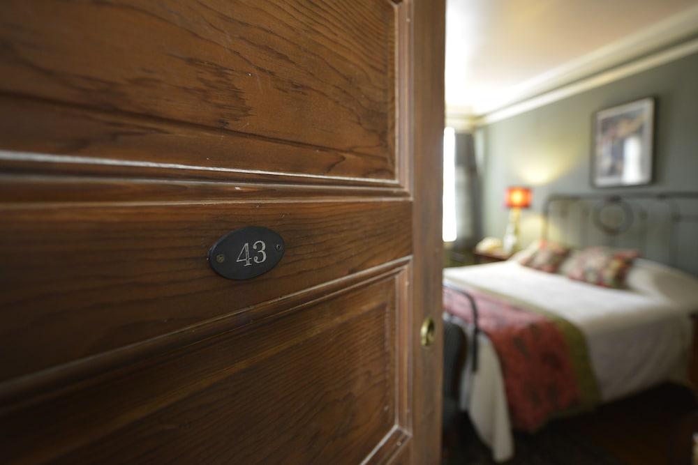 Tabard Inn photo 16
