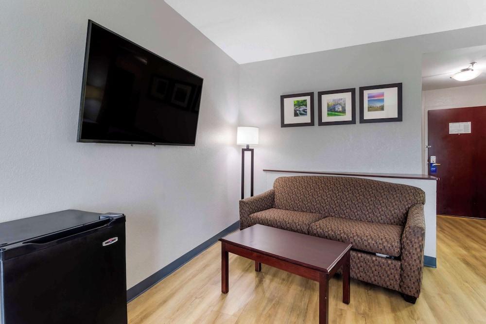 Comfort Suites Kodak Sevierville photo 18