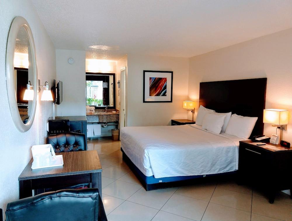 Red Carpet Inn Airport and Cruise Port Hotel Fort Lauderdale photo 16