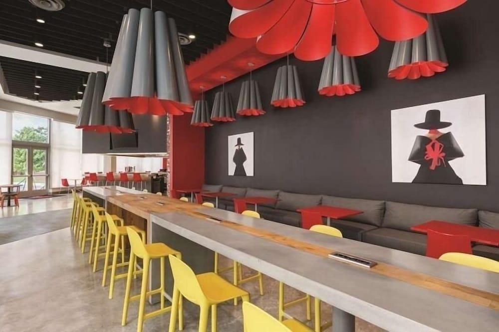 Kompose Boutique Hotel Miami Airport photo 10