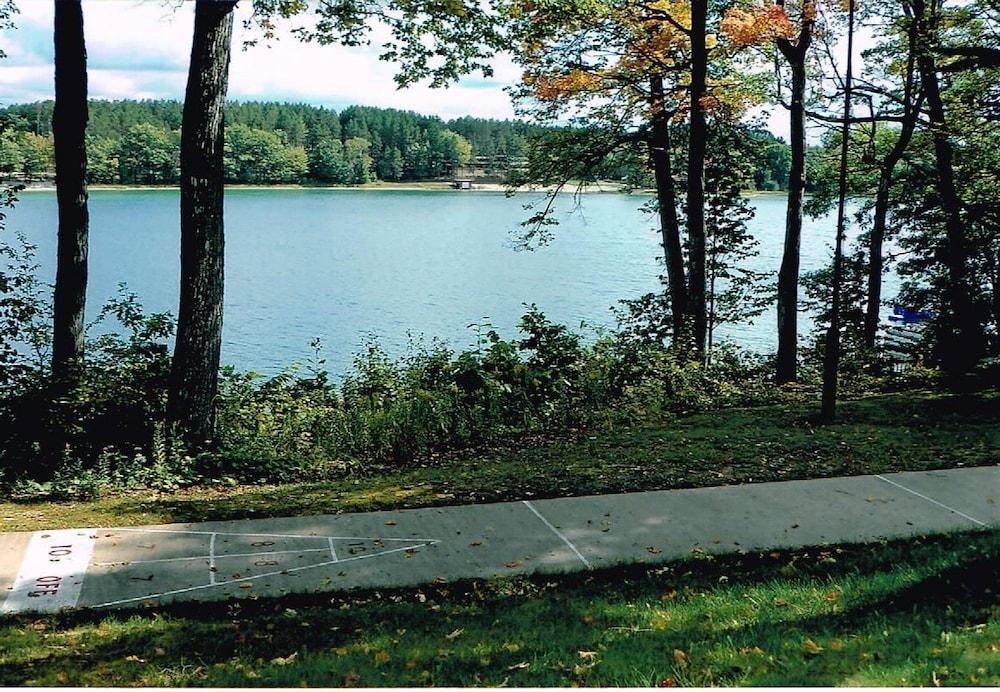 Dixon Lake Resort photo 44