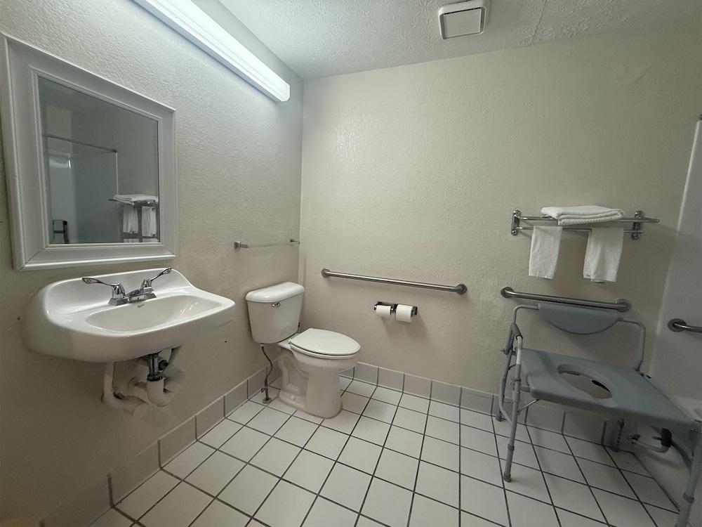 Surestay By Best Western Obetz Rickenbacker Airport photo 17
