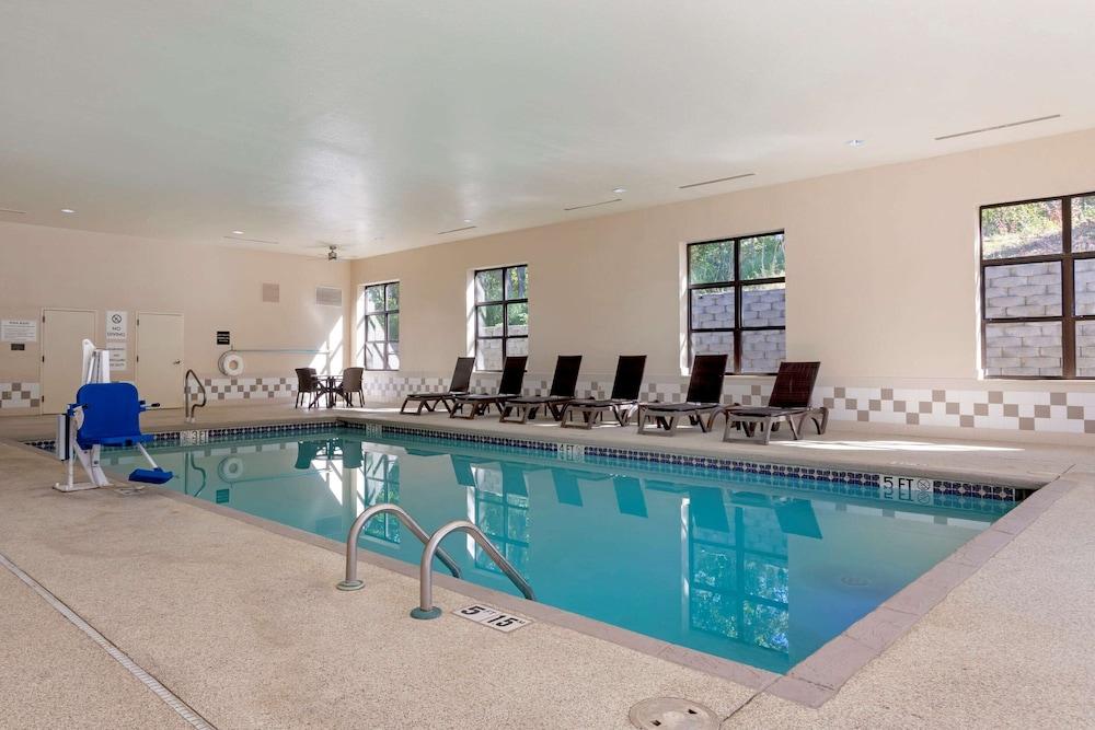Comfort Inn & Suites Hot Springs Midtown photo 28