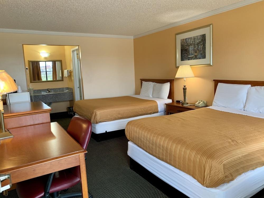 Regency Inn Fairfield photo 3