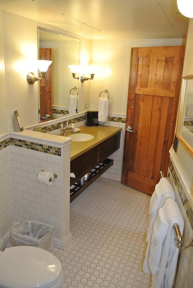The Green Bridge Inn photo 5