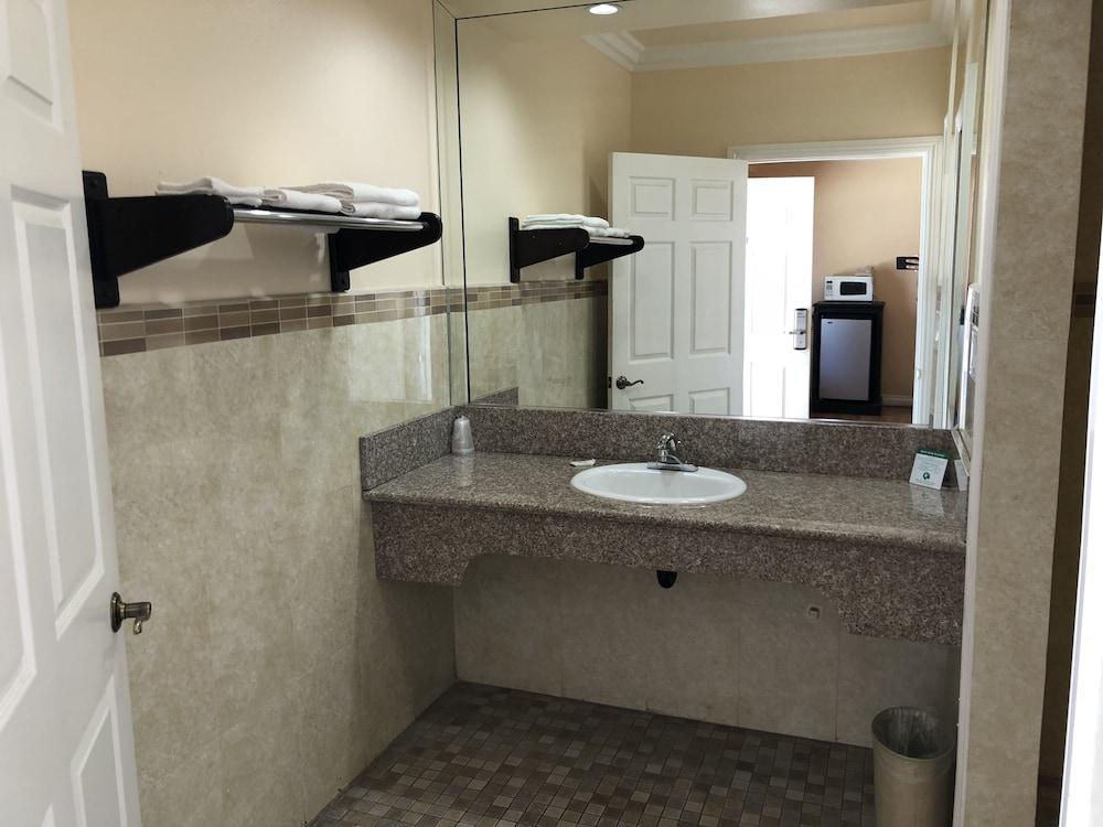 Regency Motel of Brea photo 17