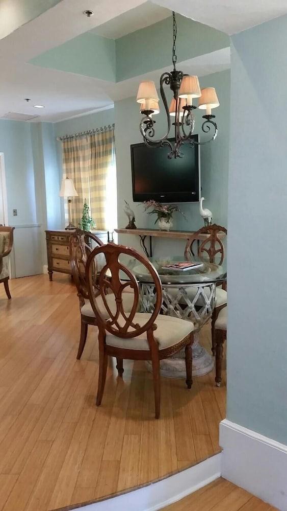 Hollywood Beach Resort-tower Suite photo 4