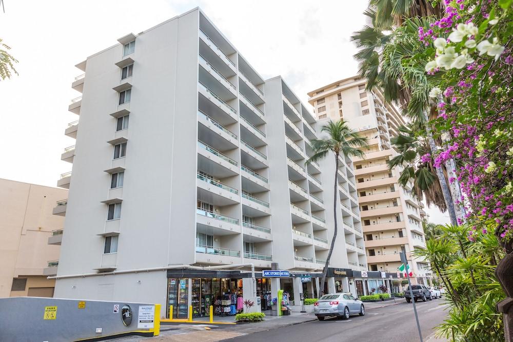 Regency on Beachwalk Waikiki by OUTRIGGER photo 9