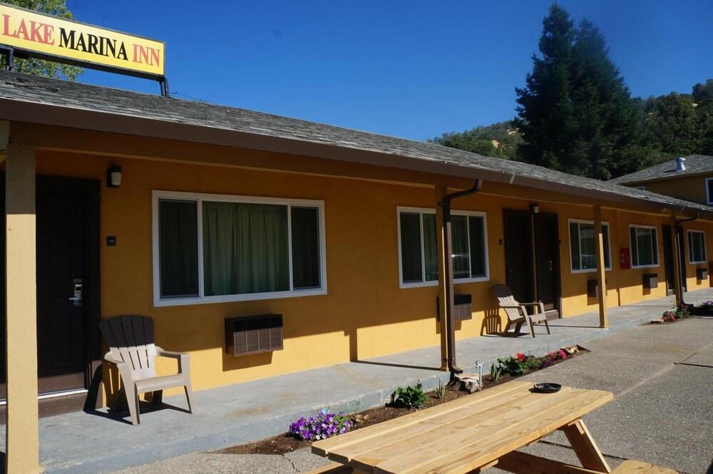 Lake Marina Inn photo 36
