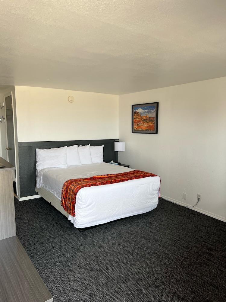 Circle of Destination Motel photo 15