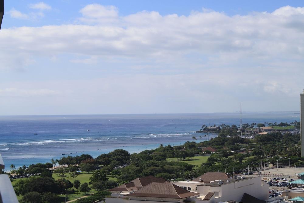 Ala Moana Hotel by LSI Resorts photo 65