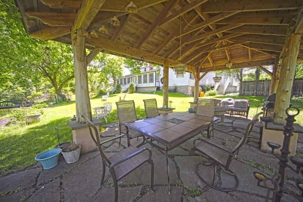 The Hayden Creek Inn photo 2