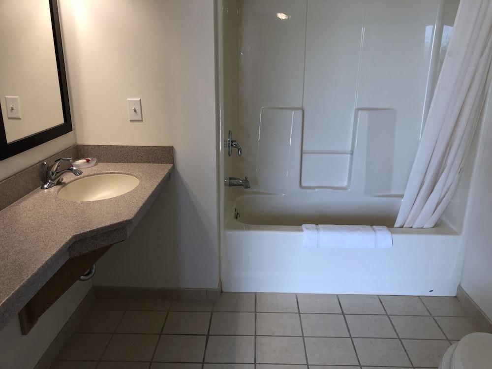 Deep Well Motel photo 16