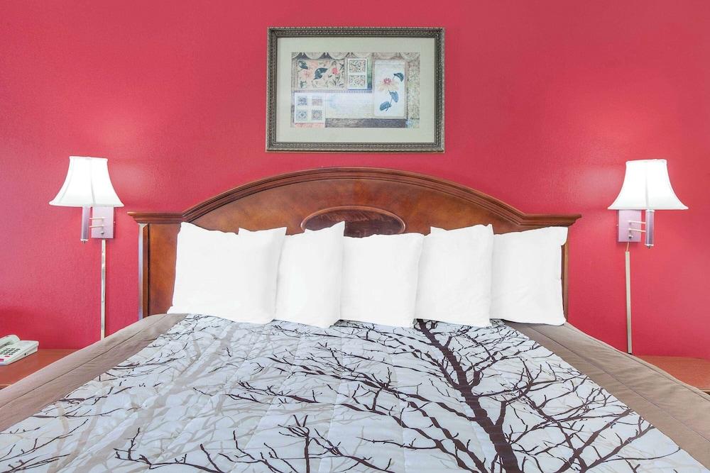 Days Inn by Wyndham Newton MS/I-20 photo 8