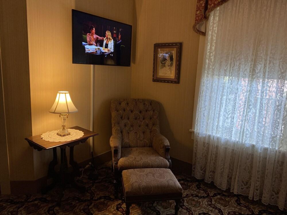 Atlantic Hotel photo 44