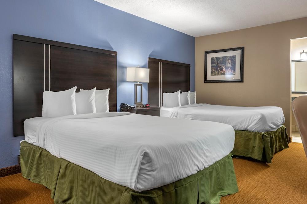 Dutchland Motel photo 44