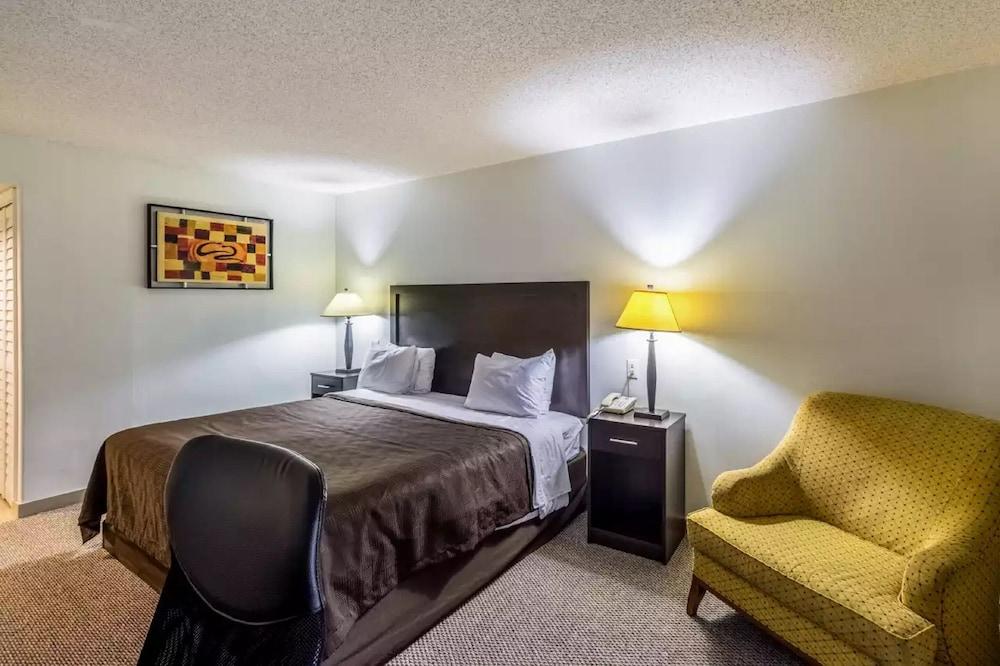 Clarion Inn near McAllen Airport photo 8