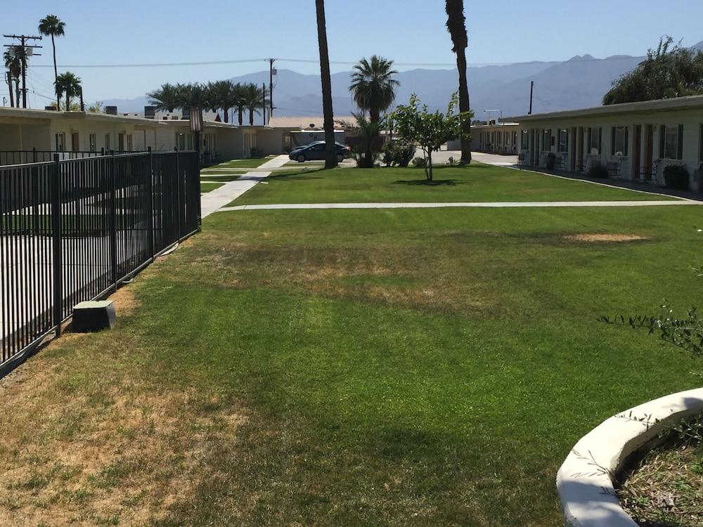Western Sands Motel photo 21